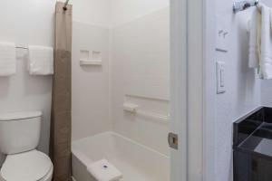 Studio 6-Bryan, TX - University Area