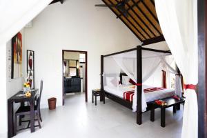 Teluk Karang Dive & Spa Resort