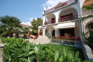 Apartment Ivan by El-Pi Tours