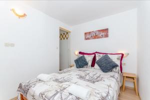 Stone Rose in Center