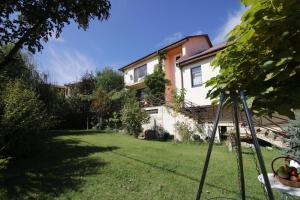 Appartment with wine cellar