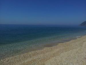 Pano sto Kyma Studios Lesvos Greece