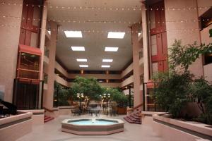 Ramada by Wyndham Viscount Suites Tucson East