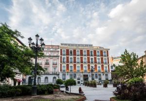 4 csillagos hotel Intur Palacio San Martin Madrid Spanyolország