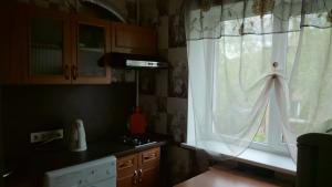 Апартамент в центре города, Stacijas 111