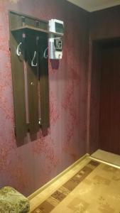 Апартамент в центре города, Stacijas 111