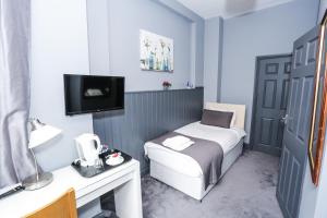 Single Room room in Beckenham Park Hotel