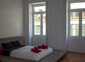 Amazing Riverside Balcony 2Br Apartment