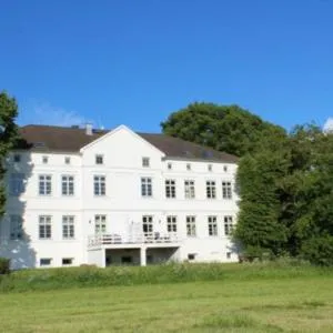 FEWO 16, Herrenhaus Blengow, Lindenallee 21 - Kühlungsborn