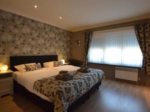 Comfortably furnished holiday home with swimming pool, jacuzzi and sauna on a farm