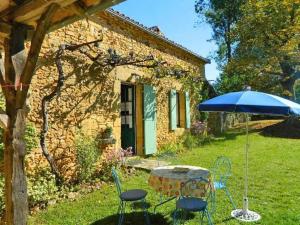 Maisons de vacances Cosy Holiday Home in Sainte Croix with Garden : photos des chambres