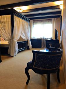 King Room with Balcony room in Podu' cu Lanturi