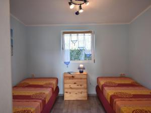 Ferienhaus mit Kamin in Sternberg