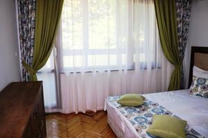 Central Varna Apartment - Lets4Holiday