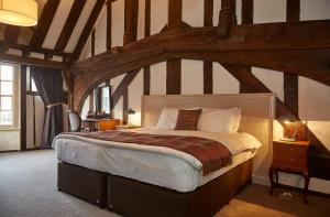 Family Room room in White Hart Hotel by Greene King Inns