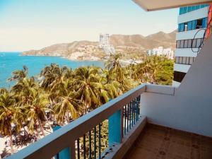 APARTAMENTO CON HERMOSA VlSTA AL MAR EN EL RODADERO