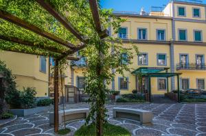 1 star hotel Villa Albina Napoli Italia