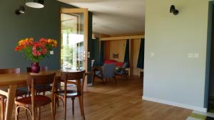 invitation au rivage