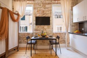 Apartment room in Kamara House