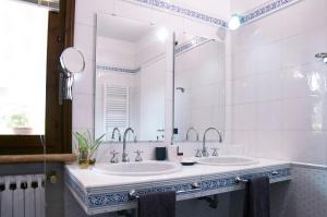 Double Room with External Private Bathroom