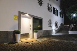 4U Lisbon VI Guesthouse Airport