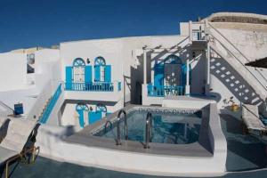 Vallas Apartments & Villas Santorini Greece