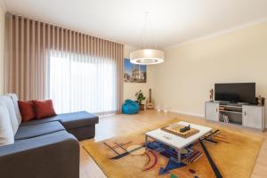 Feel at home - Free private parking