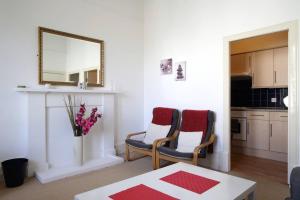 Grindlay Street Residence, 2 Bedroom, 2 Bathroom apartment close to Castle