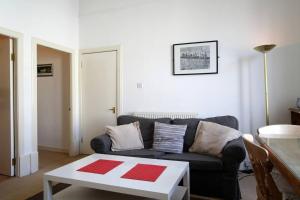 Grindlay Street Residence, 2 Bedroom, 2 Bathroom apartment close to Castle
