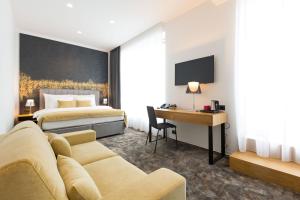 Executive Double Room with Balcony and Museum View room in Boutique Hotel Museum