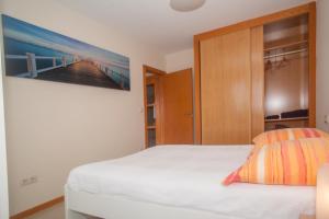 Beatiful holiday flat in Finisterre with sea views and next to the "Camino de Santiago"