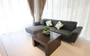 Zen Hillside Self Service Apartment