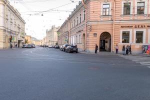 Inzhenernaya street, 7 (second floor), St Petersburg, Russia.