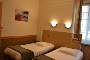 Hotels Hotel La Porte Saint Pierre-Logis Hotel Intra Muros : photos des chambres