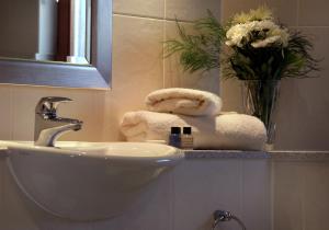 Classic Collection Two Bedroom Apartment (View) room in Macdonald Spey Valley Resort