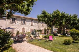 Maisons d'hotes La Bastide des Amouriers : photos des chambres