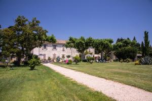 Maisons d'hotes La Bastide des Amouriers : photos des chambres