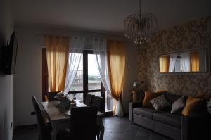 Giramondo Gold Airport