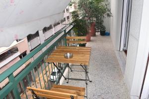 Pnyka Apartment 1