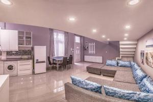 Oktogon Downtown Studio