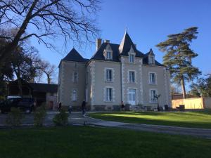 B&B / Chambres d'hotes Le Petit Chateau des Cedres : photos des chambres