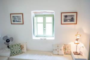 Perivoli House Ios Greece