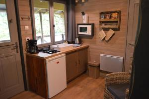 LES GITES INSOLITES DE LA CASCADE