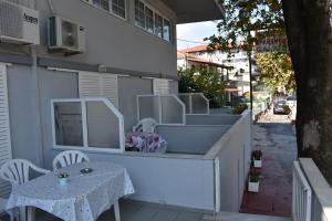 Galanis Studios and Apartments Olympos Greece