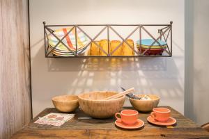 Este Apart - Top center