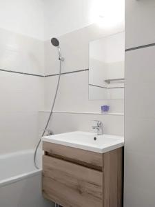 White Almond Apartment