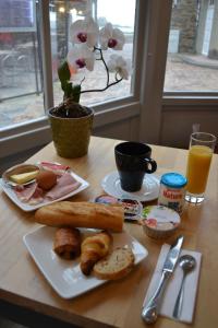 Hotels Hotel La Porte Saint Pierre-Logis Hotel Intra Muros : photos des chambres