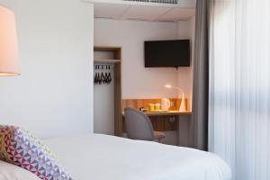 Hotels Campanile Metz Nord - Talange : Chambre Quadruple avec 1 Lit Double et 1 Canapé-Lit