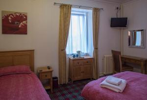 hotelImage