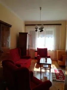 Szatmari Apartman - ميشكولتْس